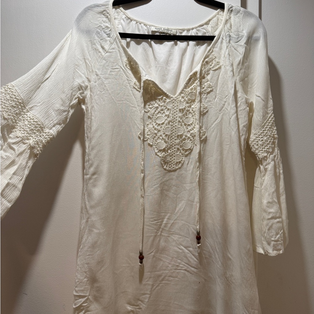 Speed Control Ivory Crochet Accent Tunic